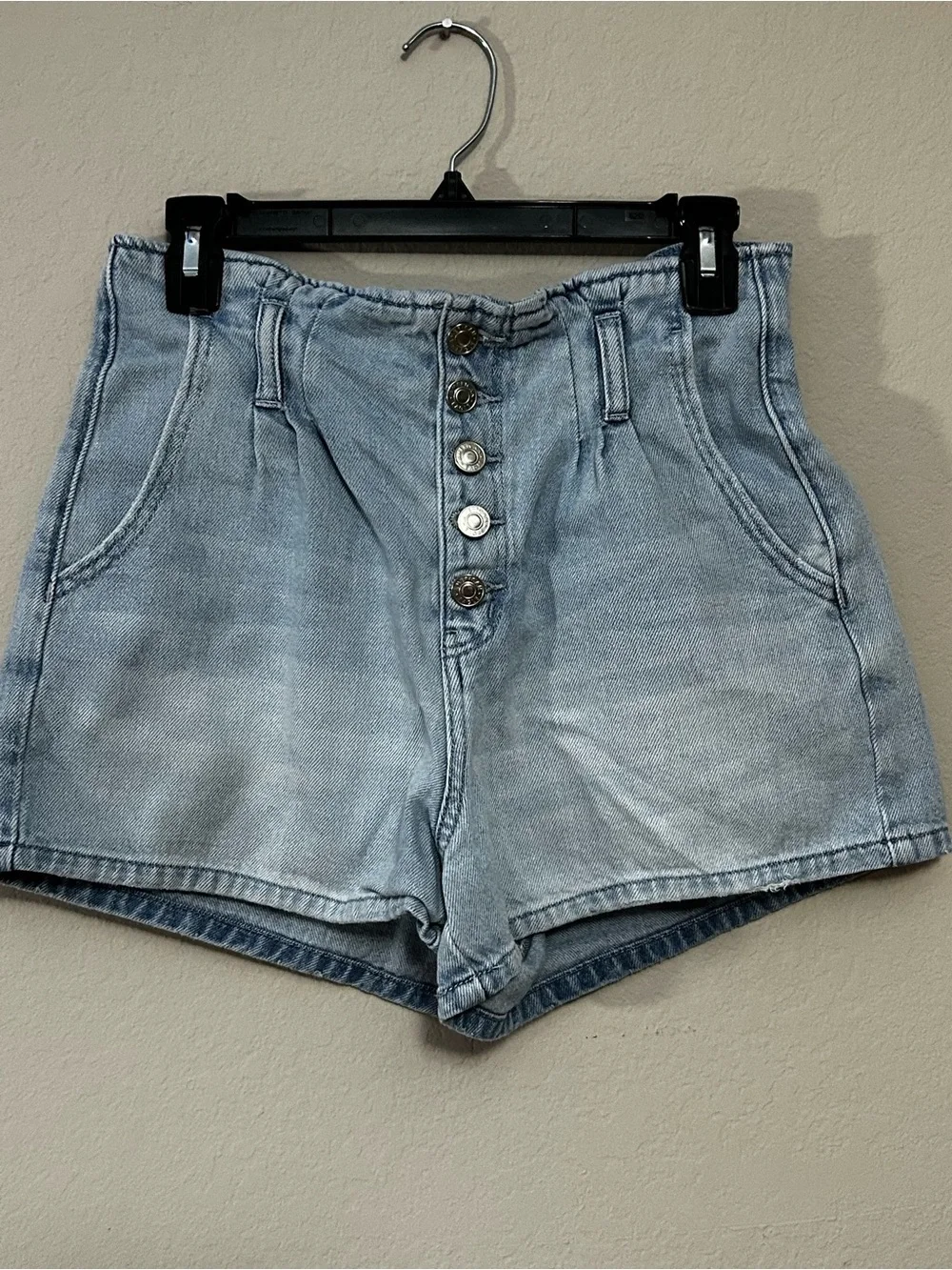 American Eagle Outfitters Mom Shorts Womens 6 Blue Denim Paperbag High Waisted